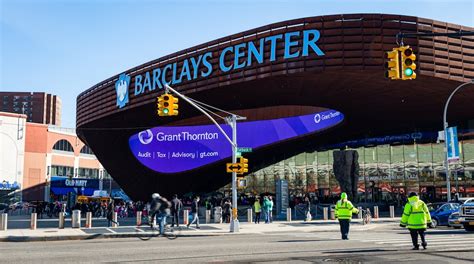 hotels close to barclays center brooklyn